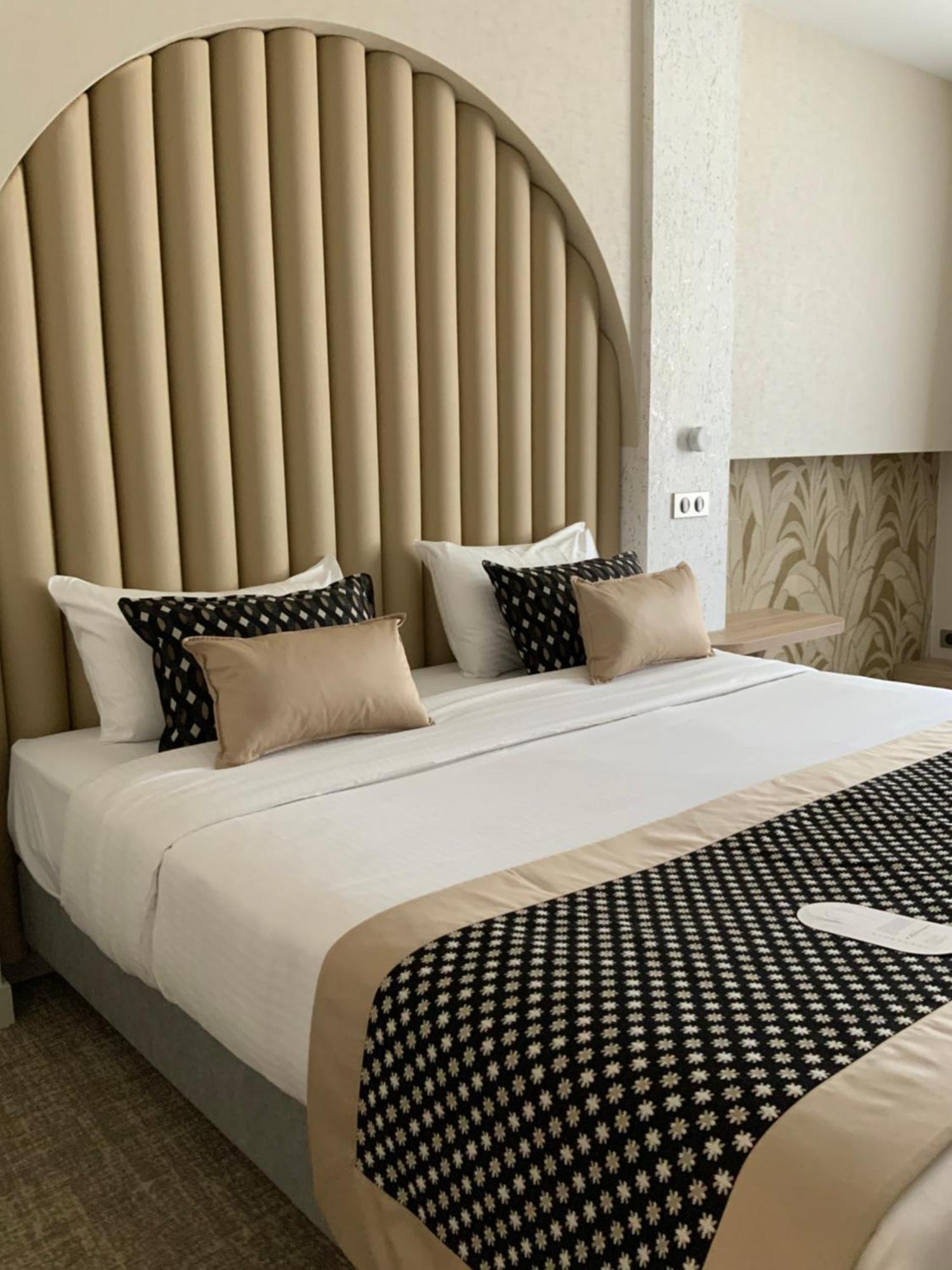 Le Renaissance Hotell Mont-de-Marsan Eksteriør bilde
